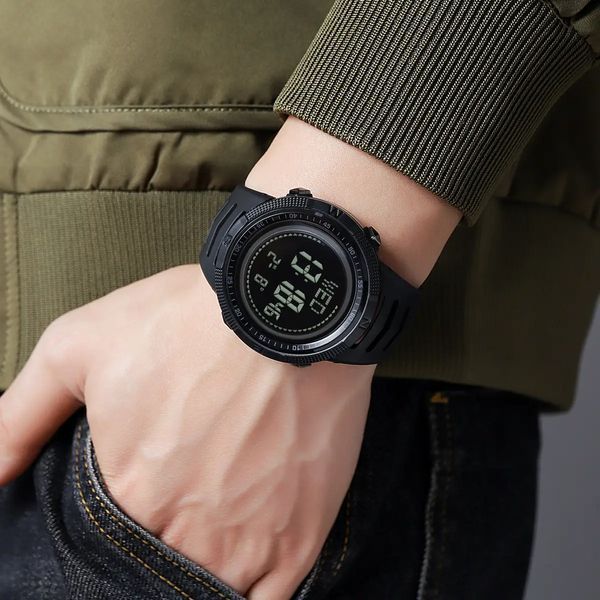 Часы мужские спортивные с компасом Skmei 2147 Compass (Черные с черным циферблатом) L7031661 фото