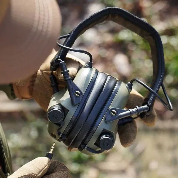 Тактичні навушники Earmor М31 + кріплення на шолом OPS Core (чебурашка) Оливковий L900891 фото