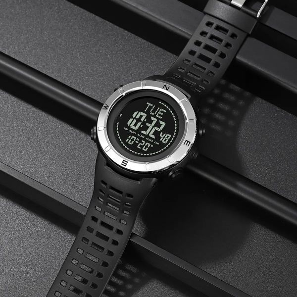 Годинник чоловічий спортивний з компасом Skmei 2096 Compass (Чорний з сріблястим) L703165 фото