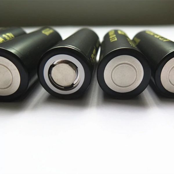 Аккумулятор 21700 45A BST 3.7V 4500mah (Черный) L978181 фото
