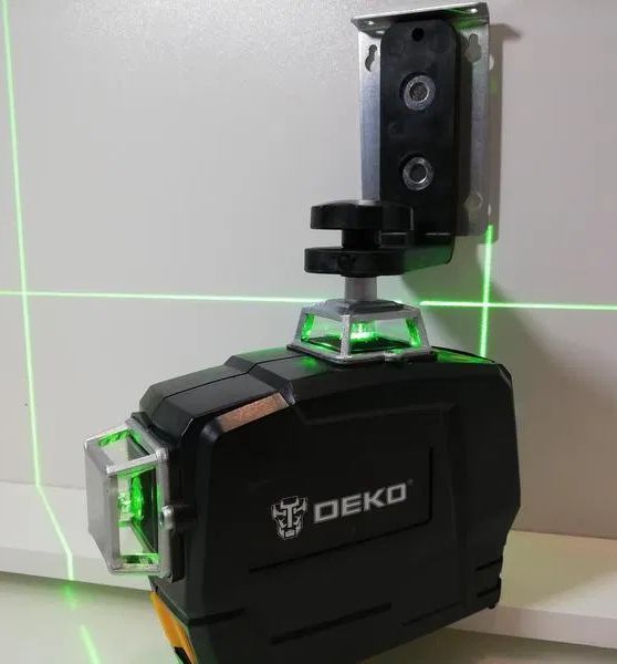 Лазерный уровень Deko 3D Hilda XEAST Fukuda 12 линий Зеленый луч (без штатива) L31201 фото