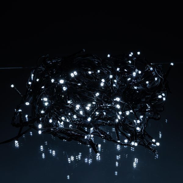 Вулична гірлянда бахрома 12(м) 200 led світлодіодів біла чорний дріт LU-12MBW фото