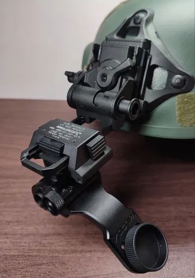 Комплект креплений Wilcox L4G24 + J-Arm + 3 Hole Shroud для прибора ночного видения PVS-14 (Металл) L703266 фото