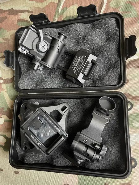 Комплект креплений Wilcox L4G24 + J-Arm + 3 Hole Shroud для прибора ночного видения PVS-14 (Металл) L703266 фото