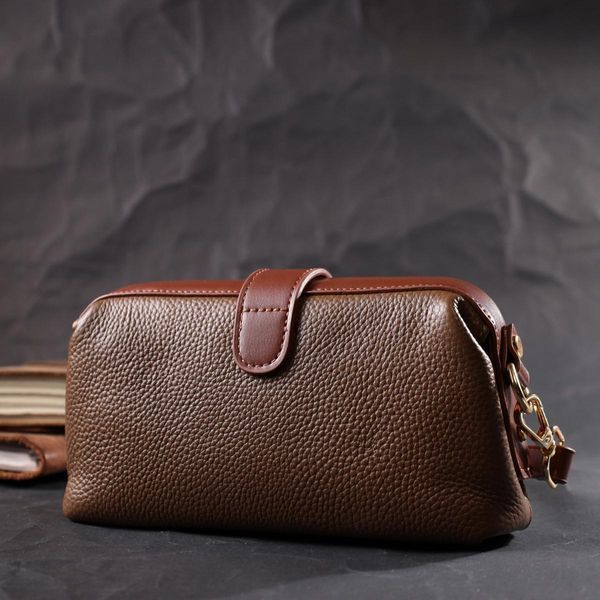 Женский клатч с интересной защелкой из натуральной кожи Vintage 22425 Коричневый b22425 фото